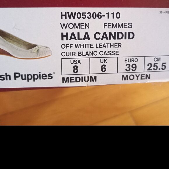 Hush Puppies Off White Leather Wedge, Size US 8M - Picture 2 of 11